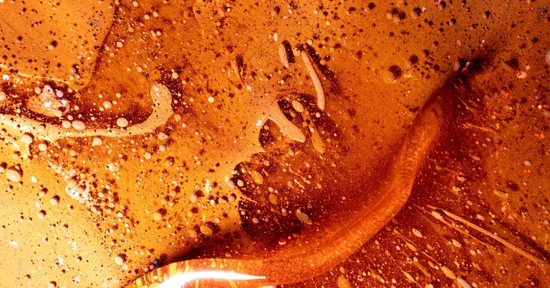 Peinture acrylique ou glycéro : pourquoi l'acrylique s'impose