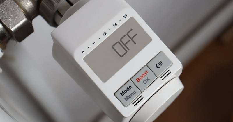 Installer un programmateur de chauffage électrique pour faire des économies : le guide malin